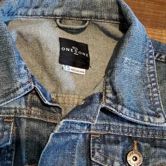 Jean jacket - Picture 2 of 4
